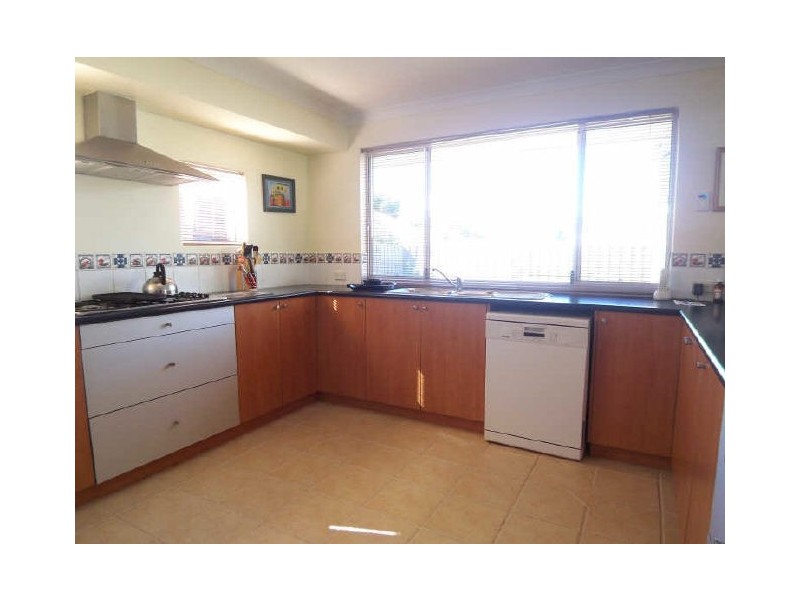 12 Glenelg Way, Meadow Springs WA 6210