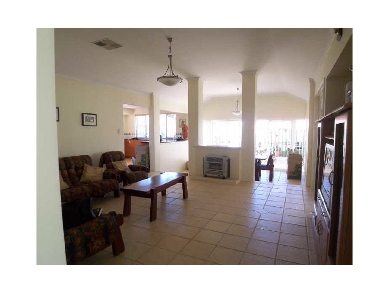 12 Glenelg Way, Meadow Springs WA 6210