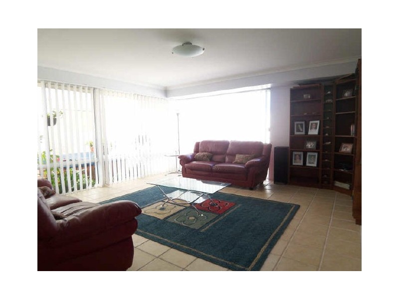 12 Glenelg Way, Meadow Springs WA 6210