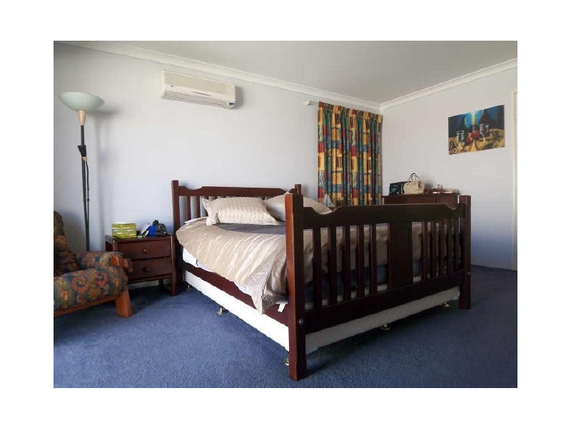 12 Glenelg Way, Meadow Springs WA 6210