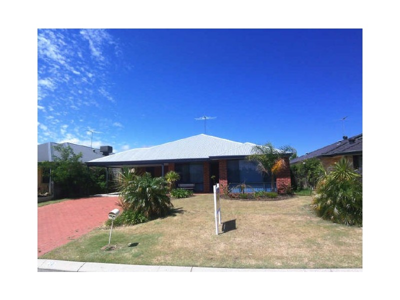 20 Tyneside Loop, Meadow Springs WA 6210
