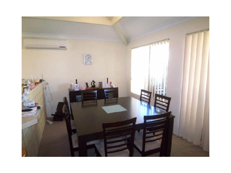 2A Oleander Place, Halls Head WA 6210