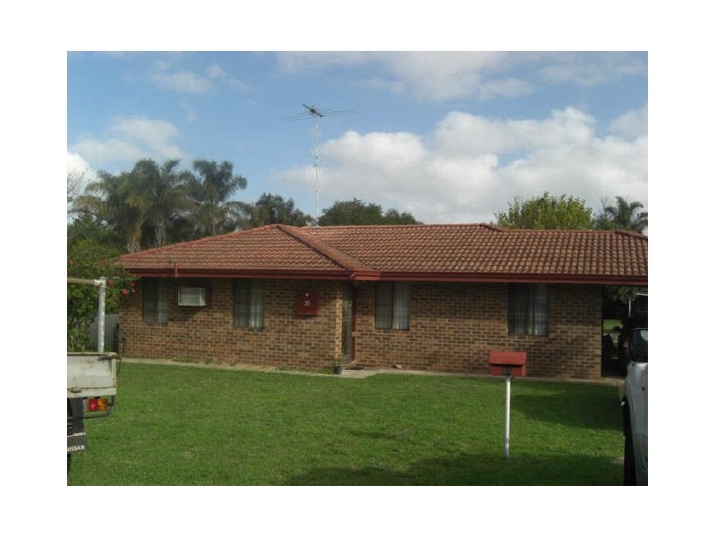 25 Nesbit Way, Greenfields WA 6210