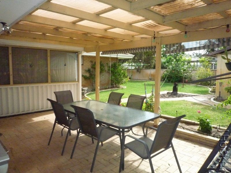 18 Moat Street, Mandurah WA 6210