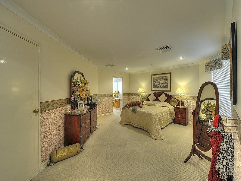 15 Poivre Place, San Remo WA 6210