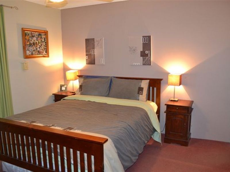 5 Troon Grove, Halls Head WA 6210