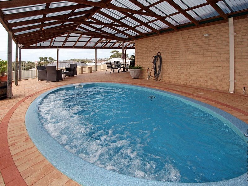 16 Greenshank Mews, Wannanup WA 6210