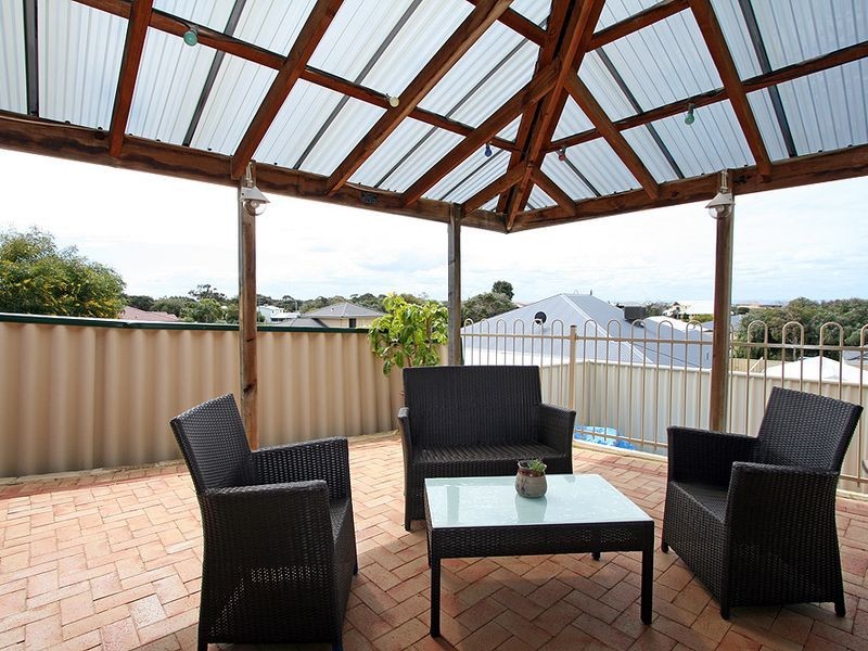 16 Greenshank Mews, Wannanup WA 6210