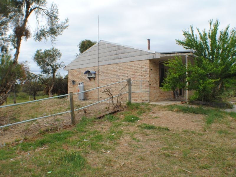 99 Alderson Street, Pinjarra WA 6208