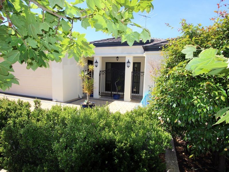 3 Glenarn Turn, Erskine WA 6210