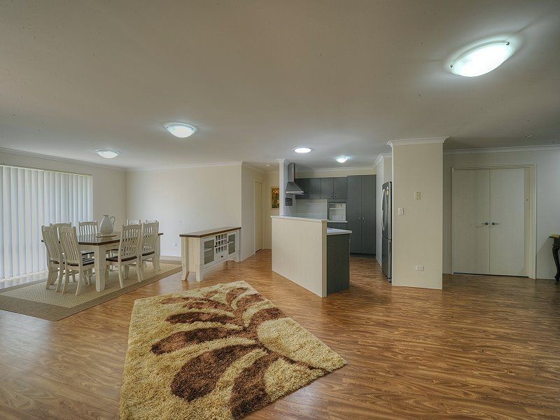 7 Jileroo Brace, Lakelands WA 6180