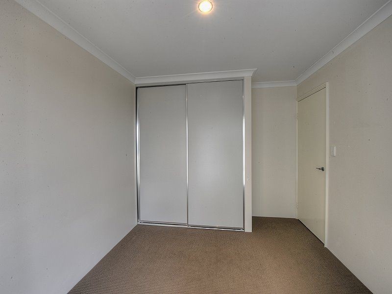 7 Jileroo Brace, Lakelands WA 6180