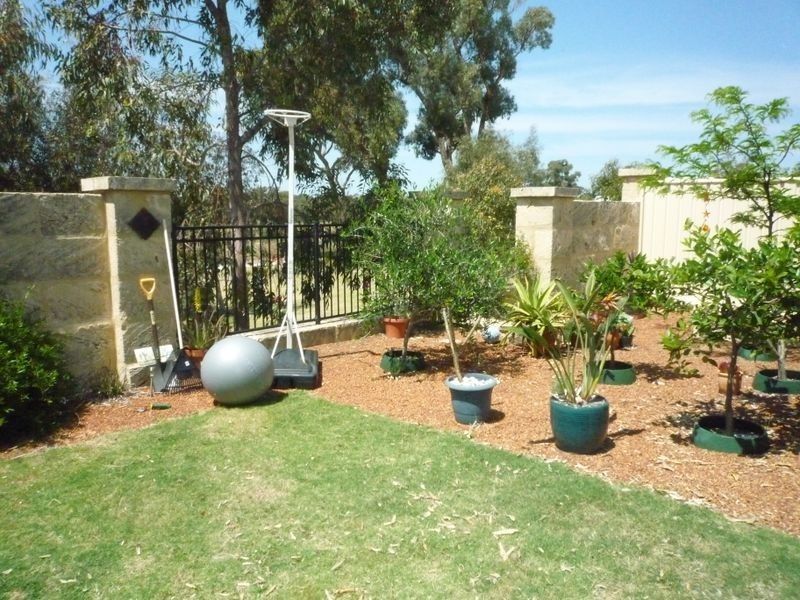 26 Evella Cove, Lakelands WA 6180