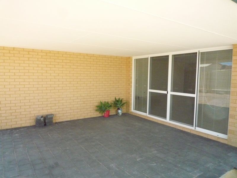 34 Britawast Road, Madora Bay WA 6210