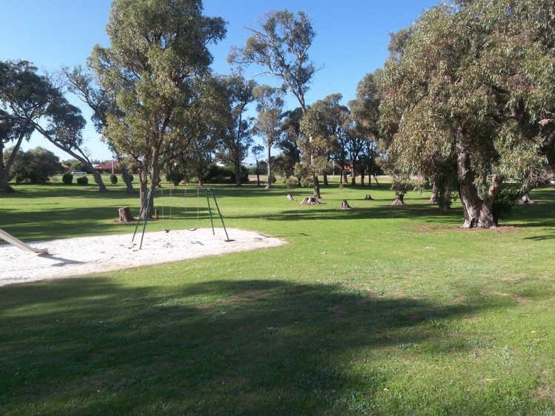 10 Hestia Way, San Remo WA 6210