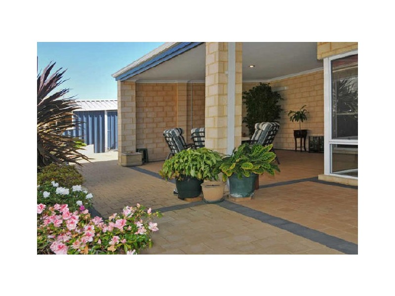 23 Portrush Parade, Meadow Springs WA 6210