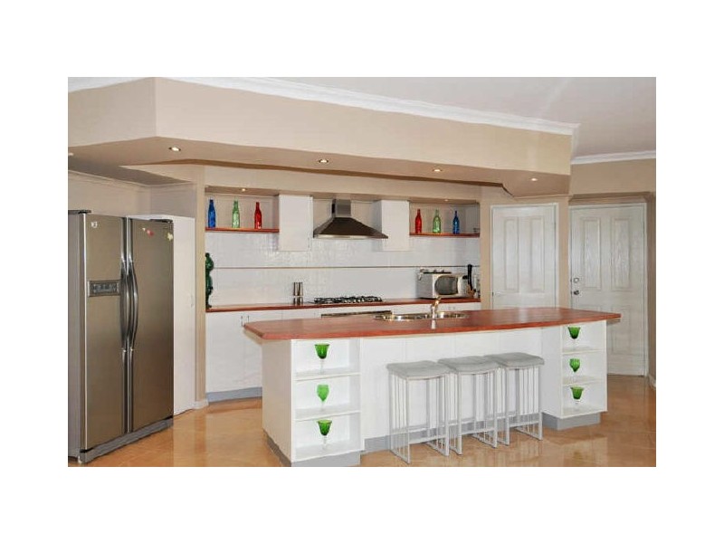 23 Portrush Parade, Meadow Springs WA 6210