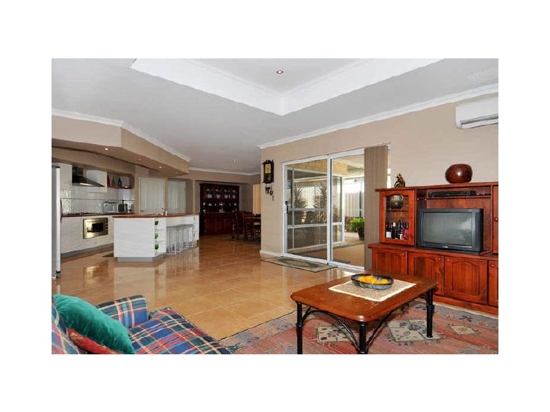 23 Portrush Parade, Meadow Springs WA 6210