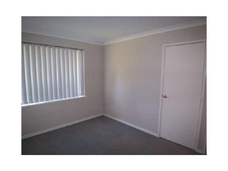 98 Woodland Parade, Stake Hill WA 6210