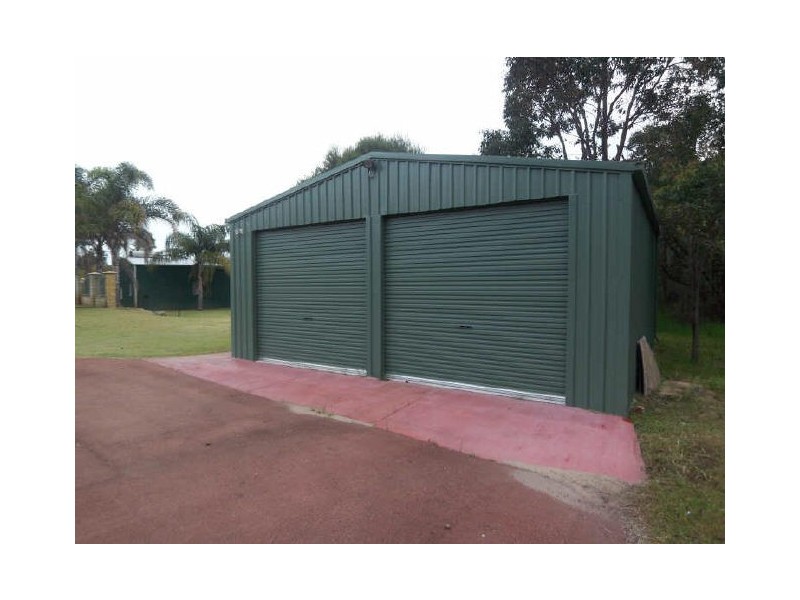 98 Woodland Parade, Stake Hill WA 6210