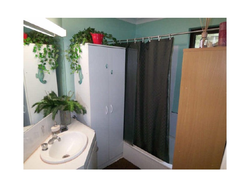 1 Kent Close, Halls Head WA 6210