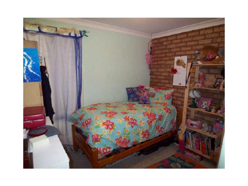 1 Kent Close, Halls Head WA 6210