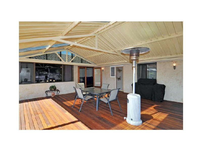 43 Glencoe Parade, Halls Head WA 6210
