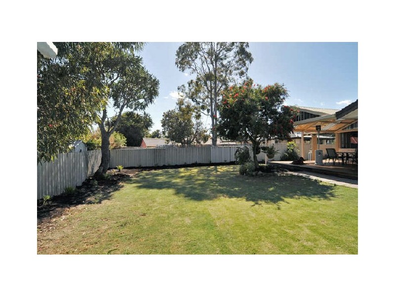 43 Glencoe Parade, Halls Head WA 6210