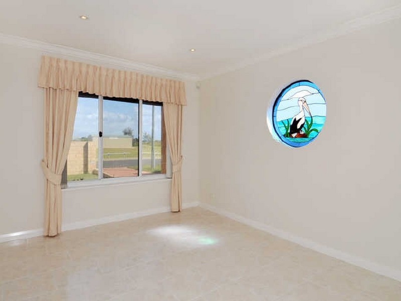 31 Orestes Street, Barragup WA 6210