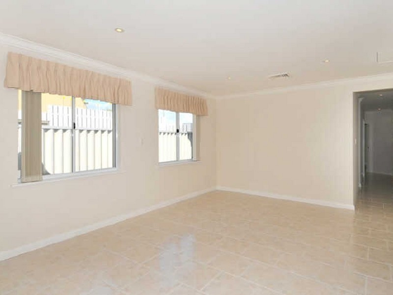 31 Orestes Street, Barragup WA 6210