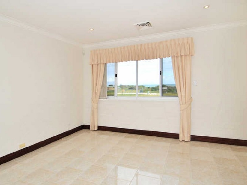 31 Orestes Street, Barragup WA 6210