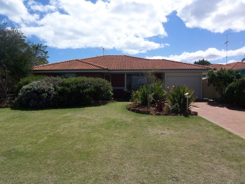 1 Calypso Road, Halls Head WA 6210