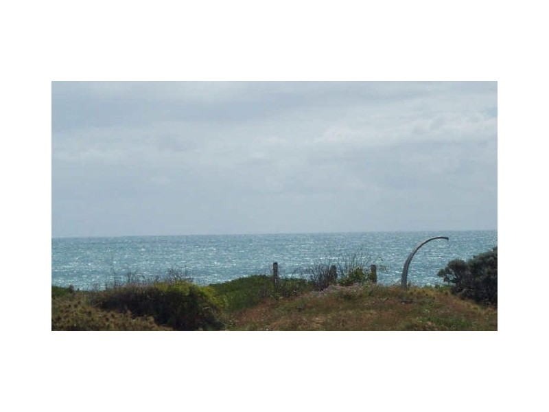 44 Boardwalk Blvd, Halls Head WA 6210