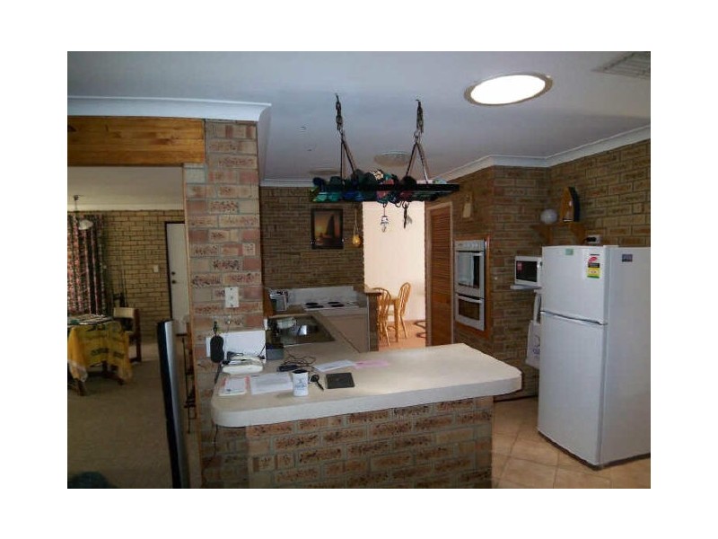 49 Carina Circle, Halls Head WA 6210