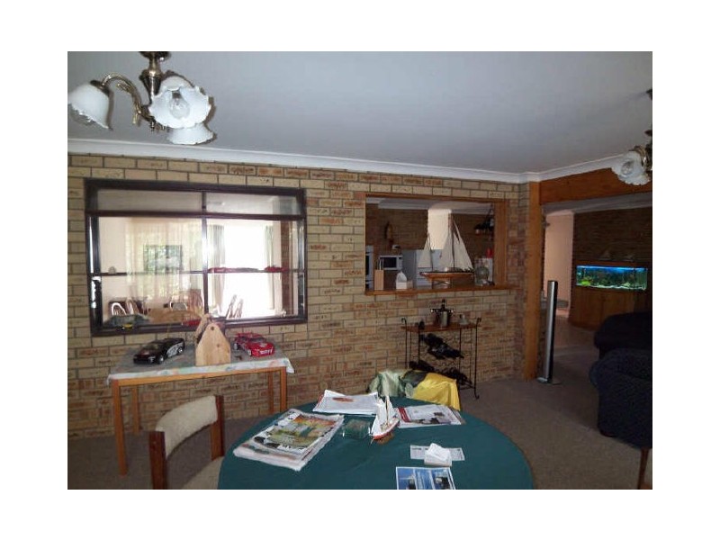 49 Carina Circle, Halls Head WA 6210