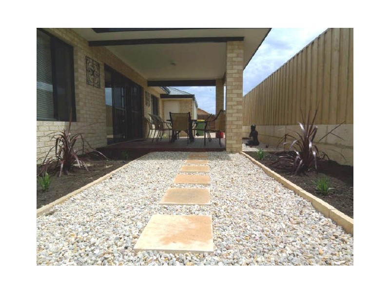 15 Cordia Way, Halls Head WA 6210
