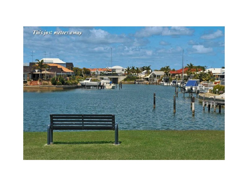 11 Parkwater Cove, Halls Head WA 6210