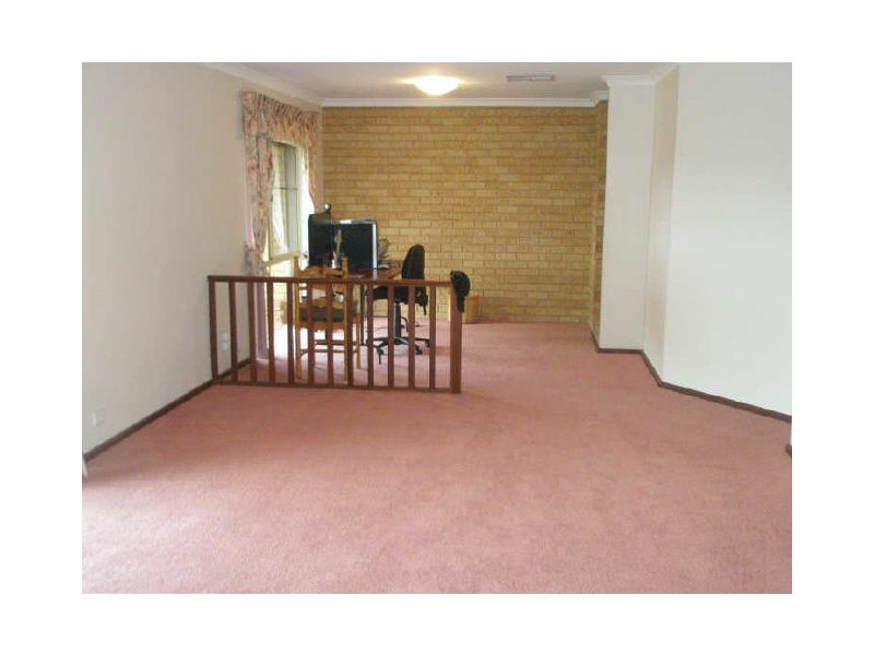 1 Clipper Way, Halls Head WA 6210