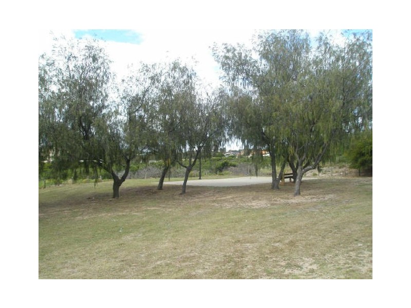 1 Clipper Way, Halls Head WA 6210