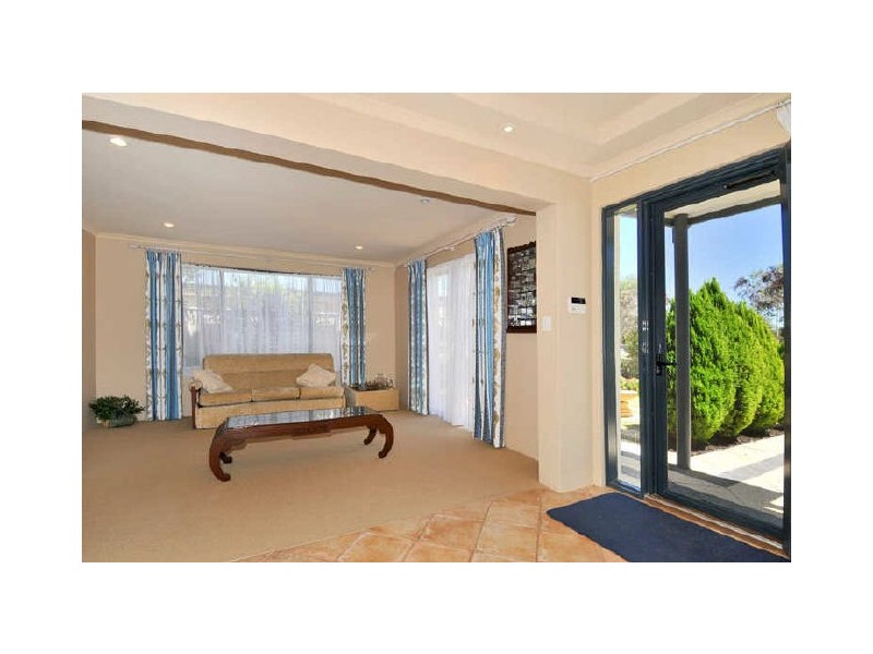 31 Darwin Terrace, Dudley Park WA 6210