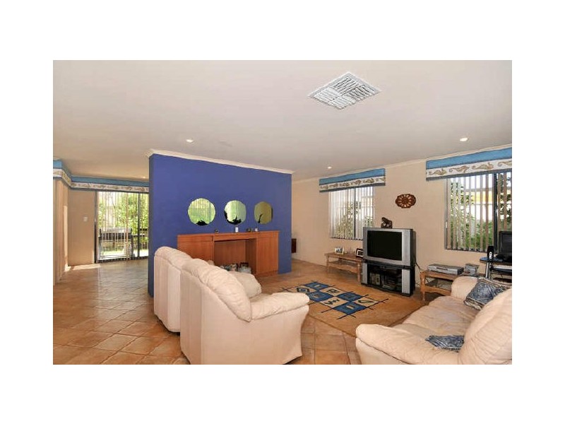 31 Darwin Terrace, Dudley Park WA 6210