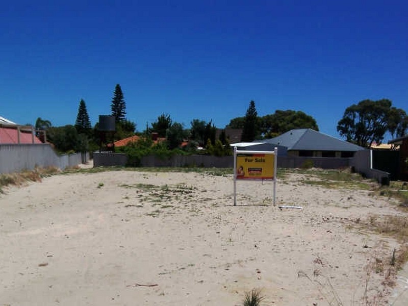 10 Charlotte Court, Madora Bay WA 6210