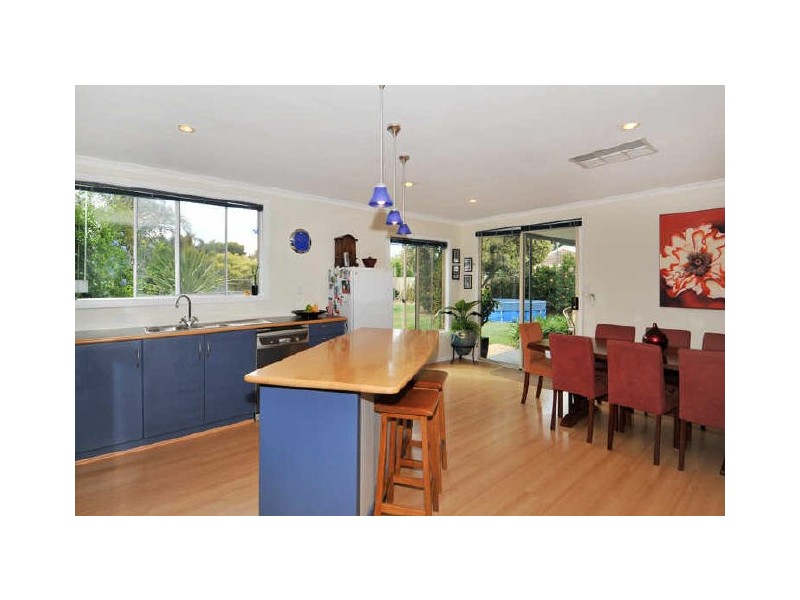 1 Merrivale Street, Wannanup WA 6210