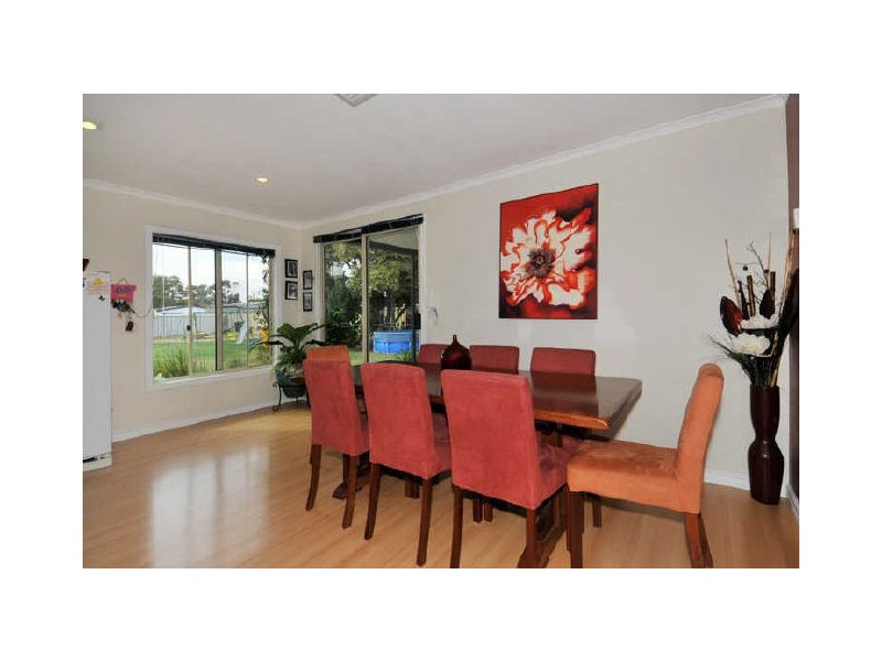 1 Merrivale Street, Wannanup WA 6210