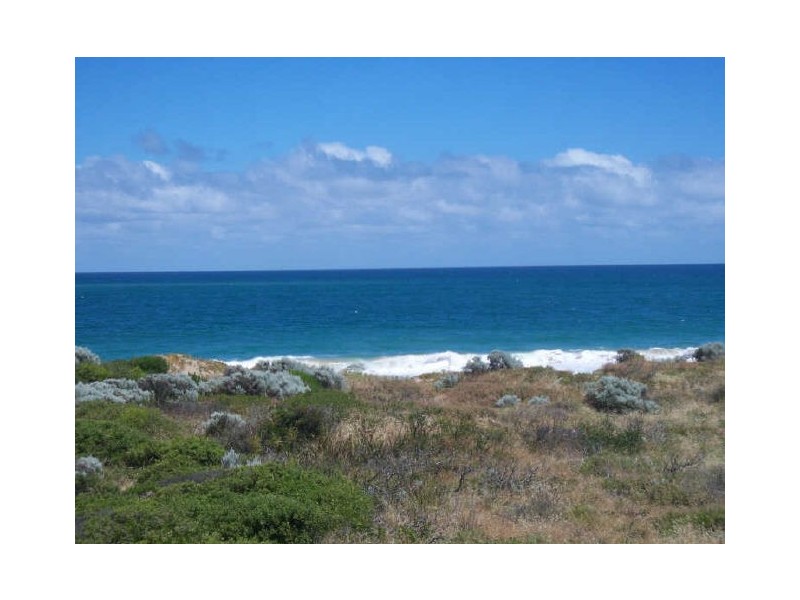 60 Ronsard Drive, San Remo WA 6210