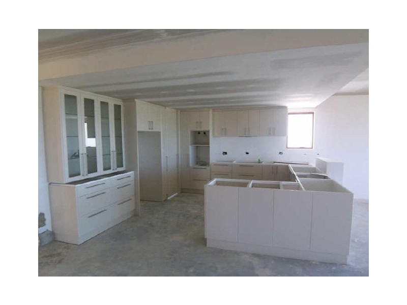 60 Ronsard Drive, San Remo WA 6210