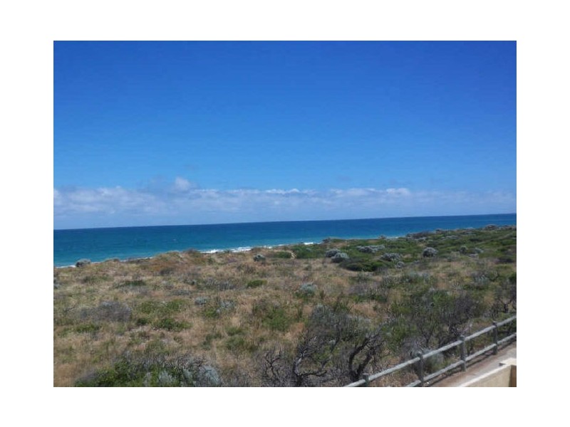 60 Ronsard Drive, San Remo WA 6210