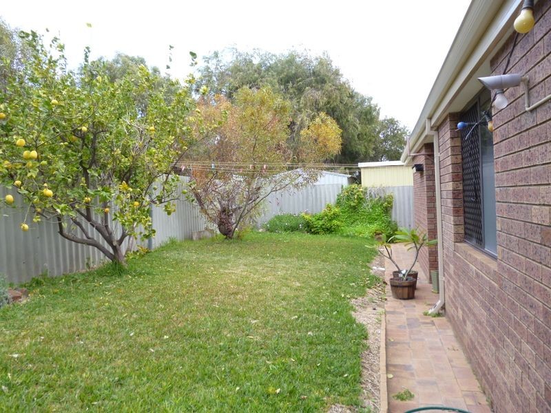 6 Breaker Close, Silver Sands WA 6210