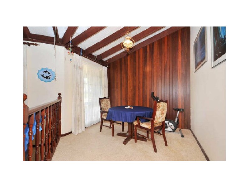 7 Silkwood Close, Halls Head WA 6210