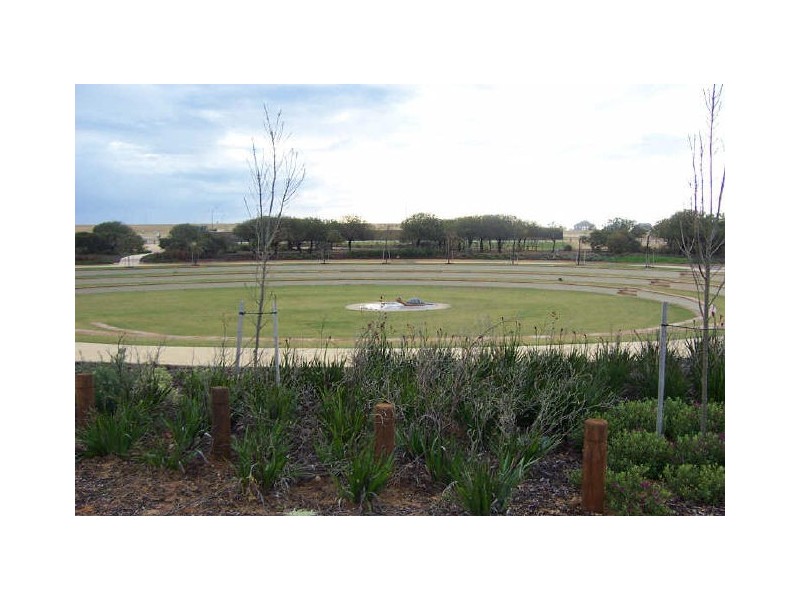 2 Grasshill Grange, Halls Head WA 6210